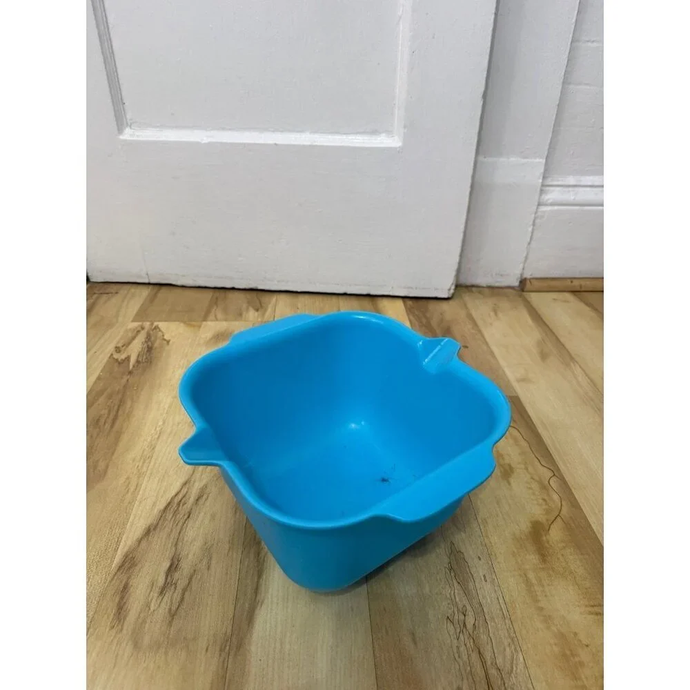 Blue Plastic Mixing Bowl with Pour Spouts